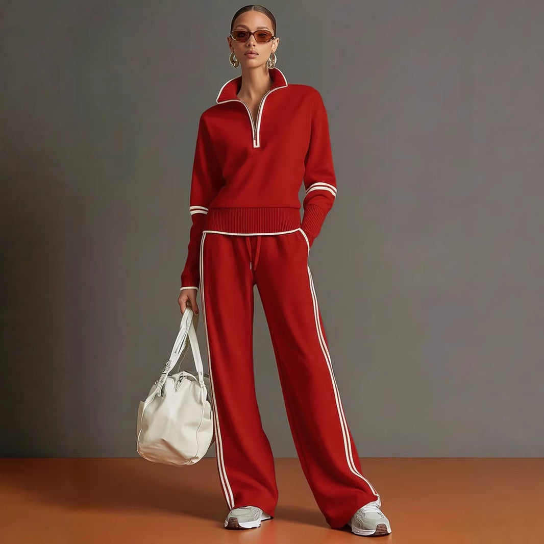 Casual leisure suit met accent strepen.